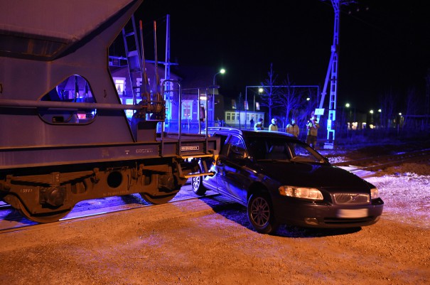 Tåg kolliderade med personbil, Svalöv